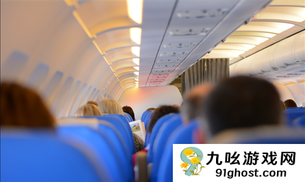 孕妇超月龄登机拒不离机致航班延误1小时 西藏航空回应