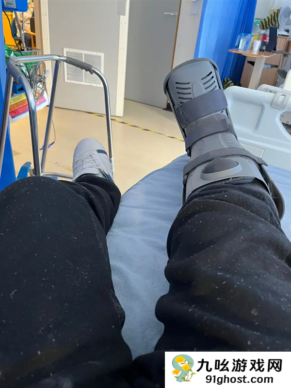 睡梦中被爱犬咬掉一根脚趾！男子选择原谅：称是一场意外