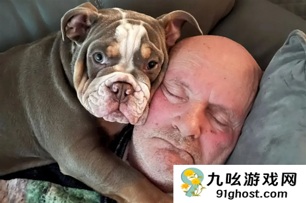 睡梦中被爱犬咬掉一根脚趾！男子选择原谅：称是一场意外