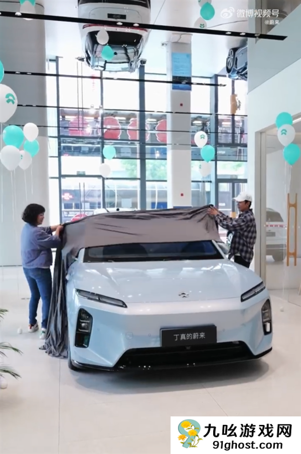 理塘丁真喜提蔚来新ET5T  体验3分钟换电