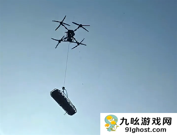 户外博主徒手攀岩不慎坠亡 遗体被无人机运下山