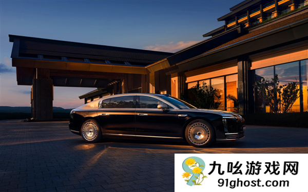 看到鸿蒙智行的MPV  我觉得友商们要紧张起来了