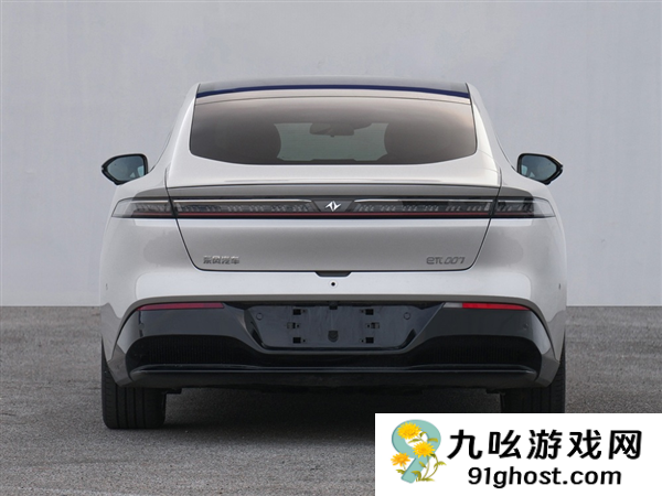 电机塞车轮，双缸做增程 这批工信部新车真让我看傻了