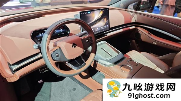 一键变尊贵四座！广汽昊铂A800内饰公布：全球首创2+1变形座椅