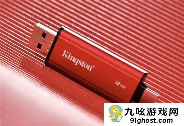 金士顿Dual  Portable双接口移动固态硬盘上手：速度起飞 达到1050MB/s