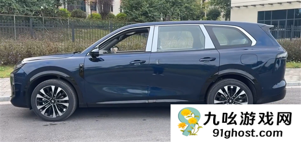 问界M9亲民平替 宝骏华境S实车曝光：用上舱内激光视觉