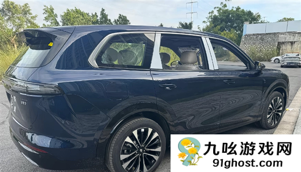 问界M9亲民平替 宝骏华境S实车曝光：用上舱内激光视觉