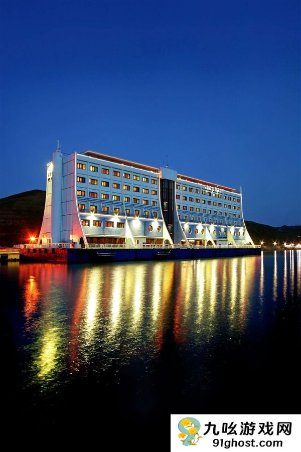 世界上第一家水上酒店：在澳大利亚开业 最终却漂到了朝鲜