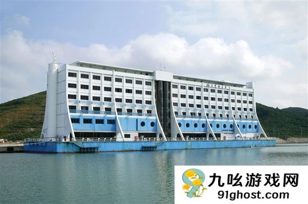 世界上第一家水上酒店：在澳大利亚开业 最终却漂到了朝鲜