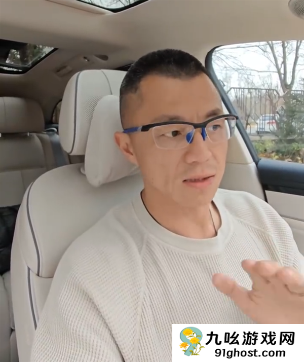 自媒体爆赞特斯拉落水自动降窗！陈震向客服求证：没听过有这个功能