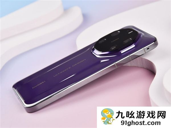 华为Mate  80 RS非凡大师上手：真机惊艳 质感拉满