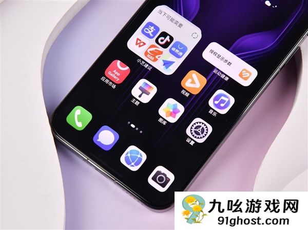 华为Mate  80 RS非凡大师上手：真机惊艳 质感拉满