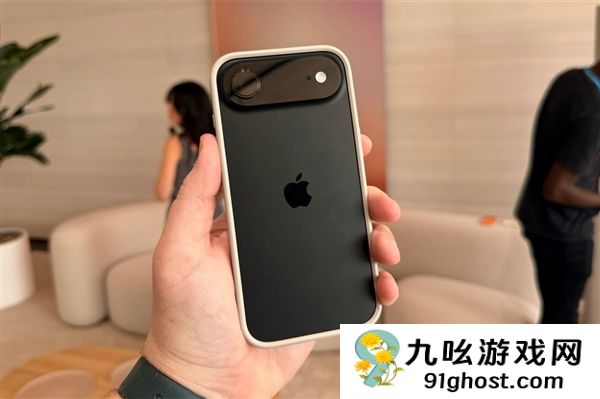 iPhone  Air掉链子：苹果方向错了