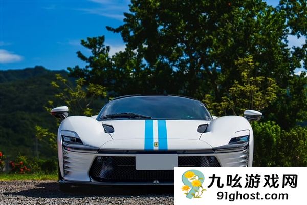 落地超2000万的超跑王者 林俊杰晒出新车法拉利Daytona  SP3