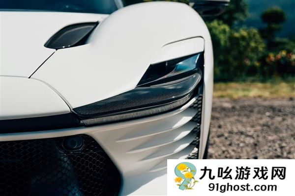 落地超2000万的超跑王者 林俊杰晒出新车法拉利Daytona  SP3