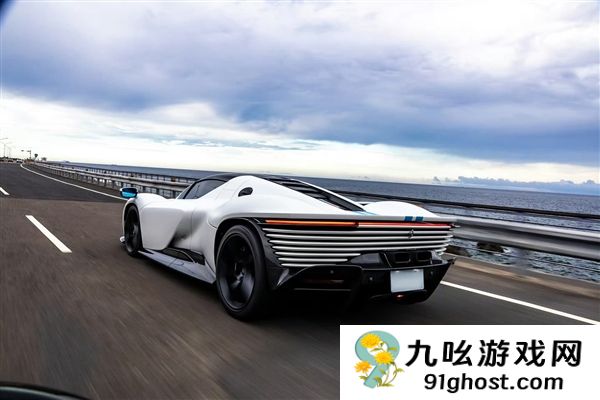 落地超2000万的超跑王者 林俊杰晒出新车法拉利Daytona  SP3