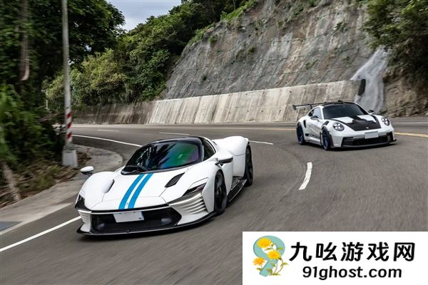 落地超2000万的超跑王者 林俊杰晒出新车法拉利Daytona  SP3