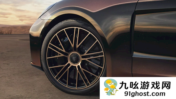 绝世孤品！保时捷发布Panamera  Turbo定制版：中东富豪买下了