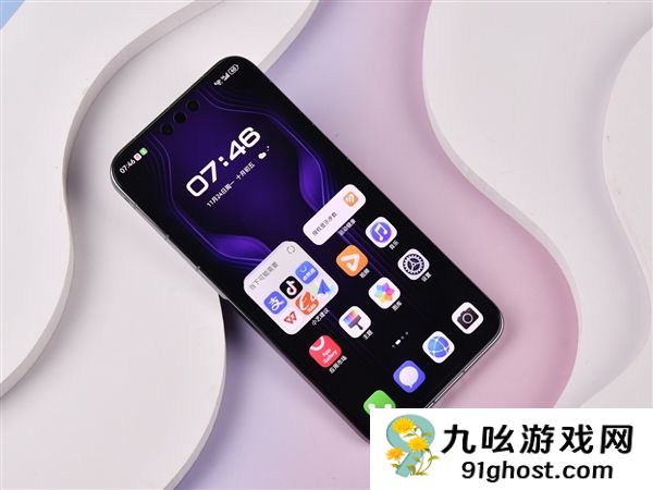 华为Mate  80 RS非凡大师上手：一部细节体验拉满的大师旗舰