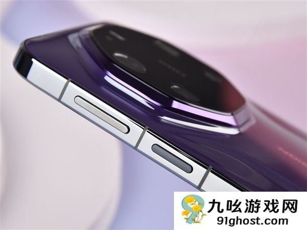 华为Mate  80 RS非凡大师上手：一部细节体验拉满的大师旗舰