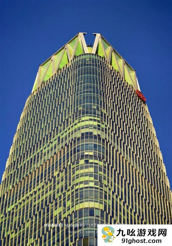 华为Mate  80 RS非凡大师上手：一部细节体验拉满的大师旗舰