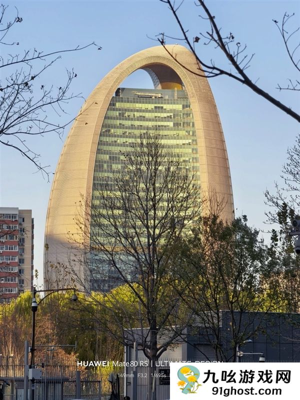 华为Mate  80 RS非凡大师上手：一部细节体验拉满的大师旗舰