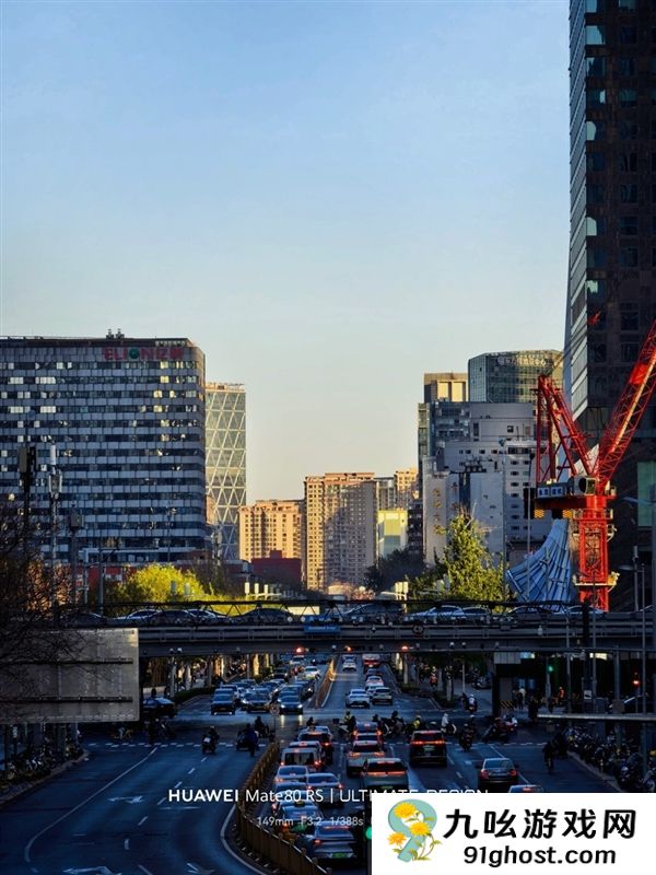 华为Mate  80 RS非凡大师上手：一部细节体验拉满的大师旗舰