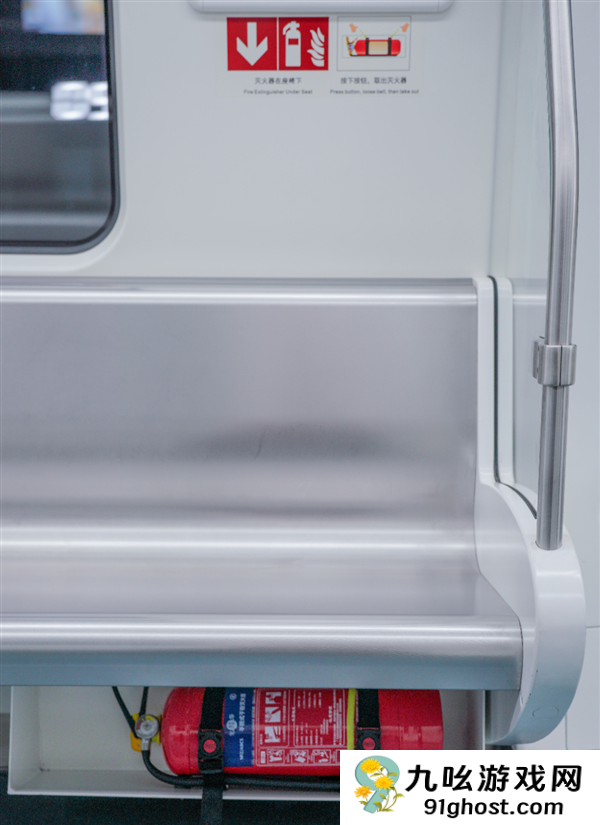 不止飞机 长沙坐地铁也要查充电宝3C认证了