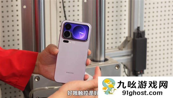 华为、苹果、小米三台Pro  Max耐摔大对决：小米17 Pro  Max屏幕最耐摔