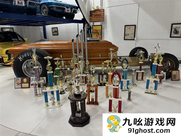 美国人真的造出过“棺材车”：还能合法开上路