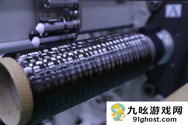 国产高性能碳纤维关键性突破：0.5克可承载200公斤载荷