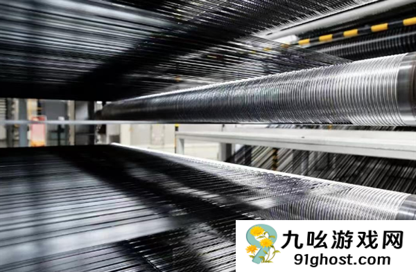 国产高性能碳纤维关键性突破：0.5克可承载200公斤载荷
