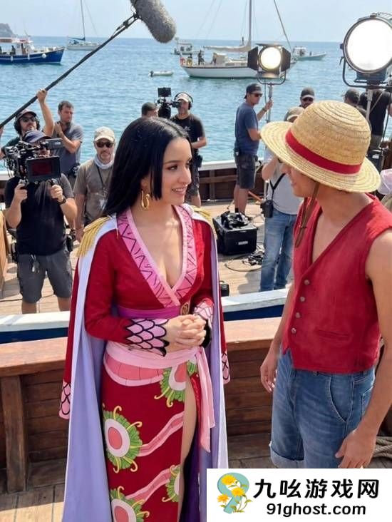 印度性感女星出演真人版海贼王是假的：AI作图