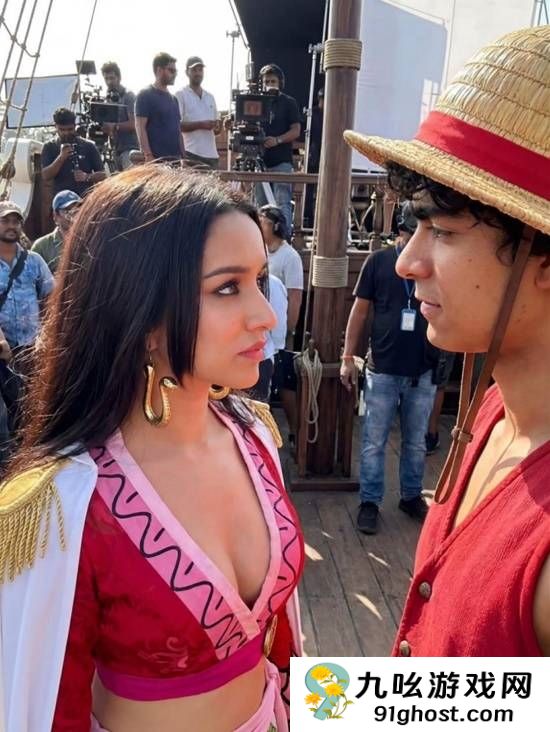 印度性感女星出演真人版海贼王是假的：AI作图