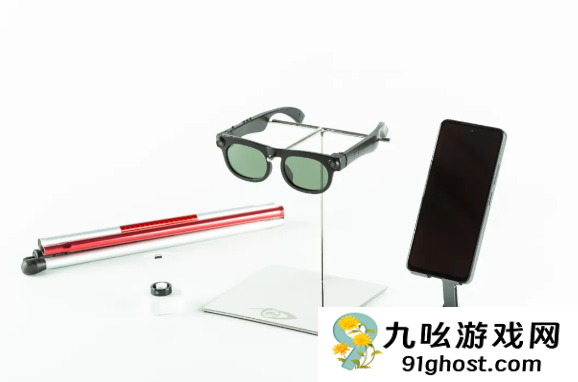 国内首款AI助盲眼镜发布：基于通义千问打造 支持出行避障、找物读物