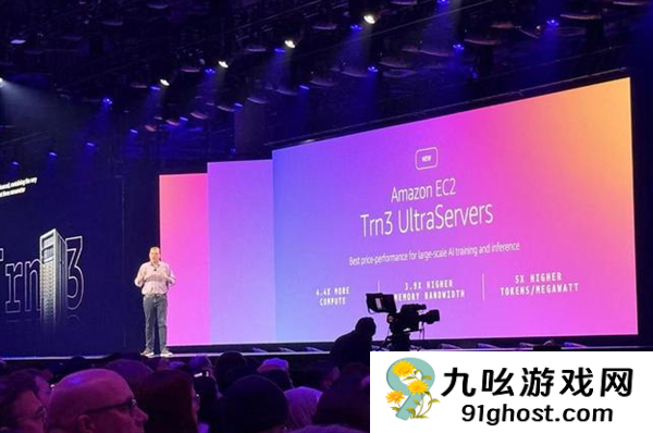 亚马逊新款AI芯片Trainium3上市 训练AI模型成本可降50%