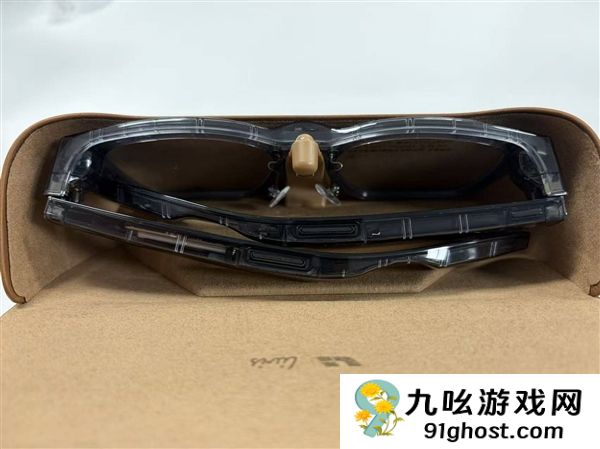 AI眼镜的火 烧到了车圈