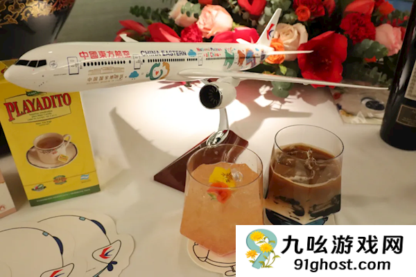 2万公里全球最长航线启航 飞26小时吃啥 飞机餐公布