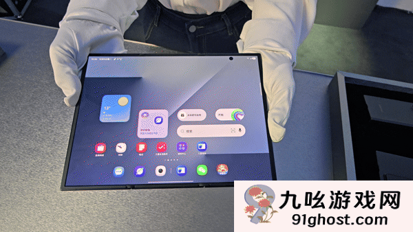 19999元起！三星Galaxy  Z  TriFold国行真机上手：手机瞬间变10英寸平板