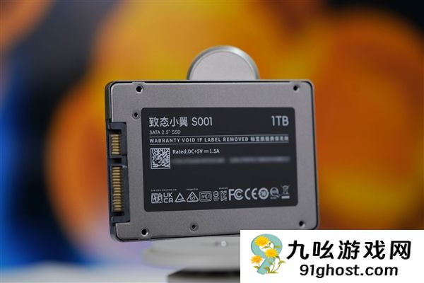 长江存储原厂颗粒！致态小翼S001 1TB  SSD图赏