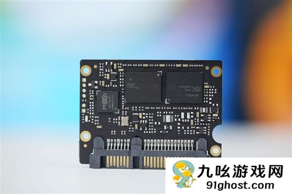 长江存储原厂颗粒！致态小翼S001 1TB  SSD图赏