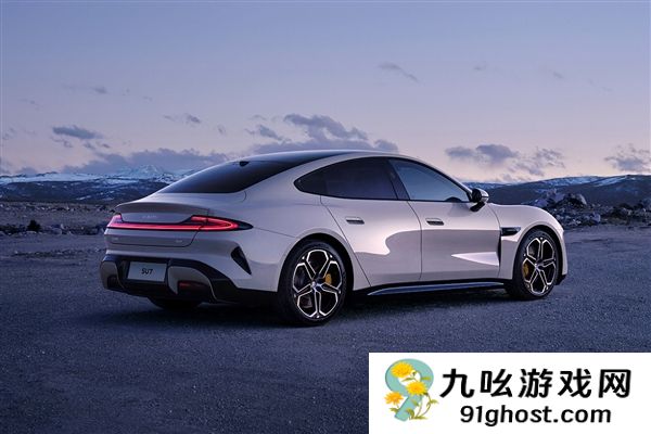 瓜子二手车年度报告：小米SU7新能源车保值率第一 一年只亏1/10