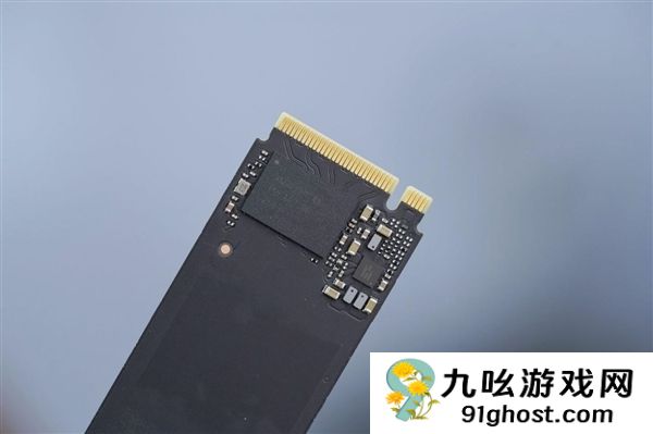 Windows  11启用原生NVMe  SSD支持：性能两位数提升！