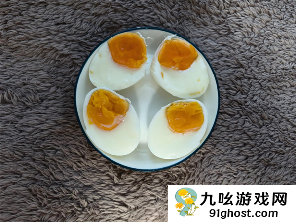 “蛋神”走红网络 鸡蛋到底一天吃几个更健康