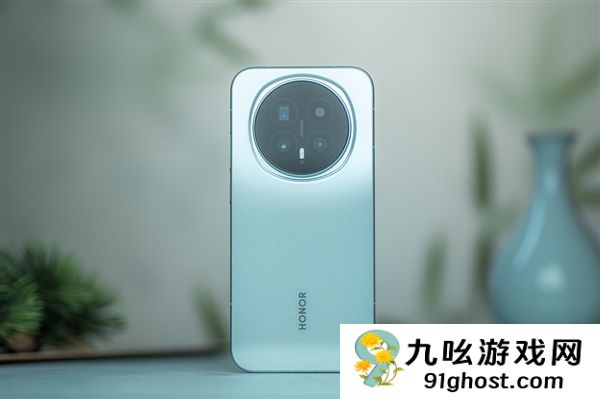 2026年首款超大杯！荣耀Magic8 RSR保时捷设计来了：独占24GB大内存